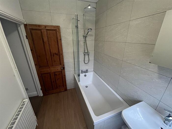 1 Bedroom Semi-Detached House To Rent In Chorley Road, Sheffield, S10