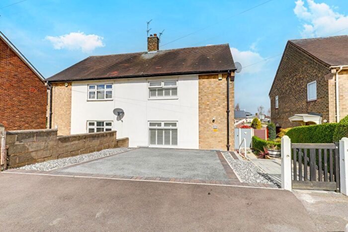 3 Bedroom Semi Detached House For Sale In Lechlade Road, Nottingham, NG5