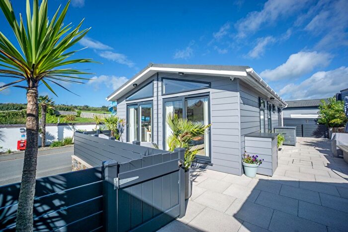3 Bedroom Park Home For Sale In Abersoch, Pwllheli, LL53