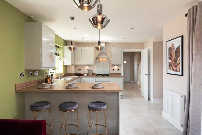 4 Bedroom Detached House For Sale In Whiteley Road, Ripley, DE5