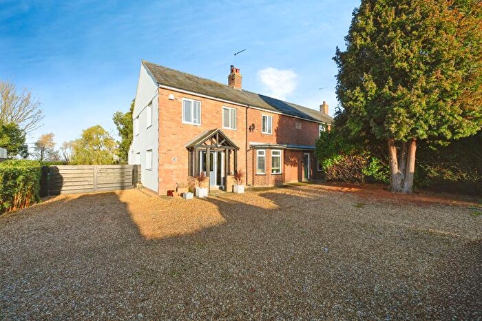 4 Bedroom Semi Detached House For Sale In Magdalen Road, Tilney St. Lawrence, King's Lynn, PE34
