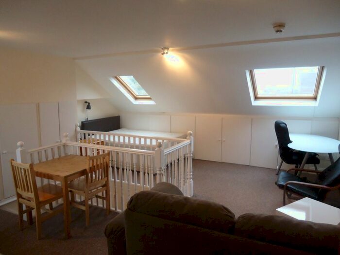1 Bedroom Studio To Rent In Bowes Road, Arnos Grove N11