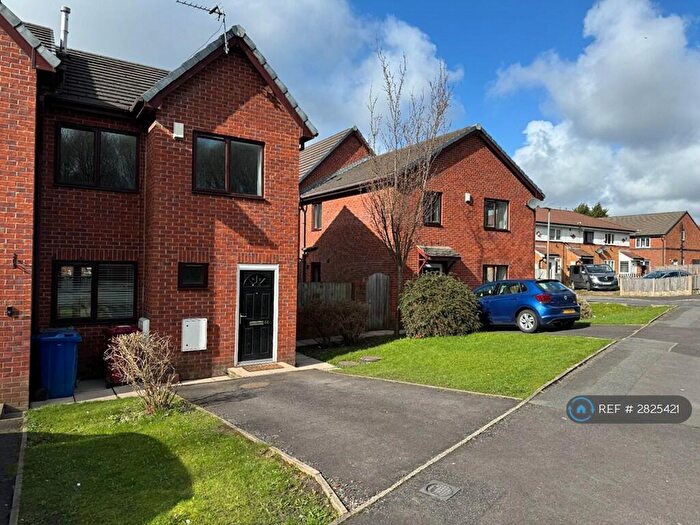 3 Bedroom End Of Terrace House To Rent In Hamilton St, Blackburn, BB2