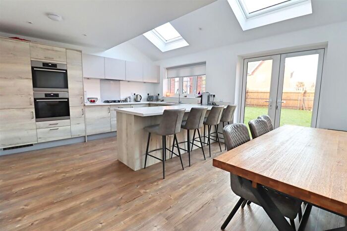 5 Bedroom Detached House For Sale In Goodwin Close, Braintree, CM7