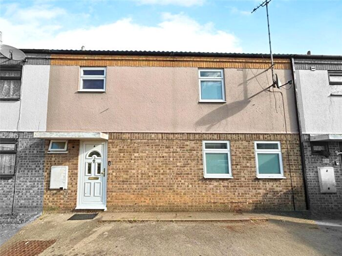 3 Bedroom Terraced House For Sale In Glebe Close, Great Wakering, Southend-on-Sea, SS3