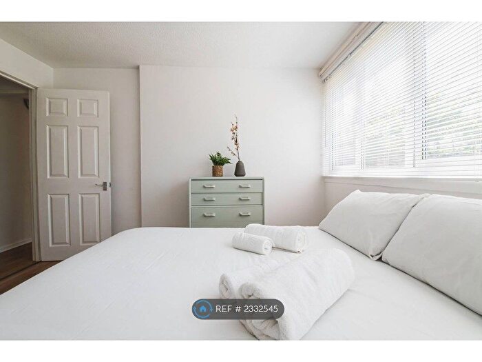 2 Bedroom Flat To Rent In Newton Road, London, N15