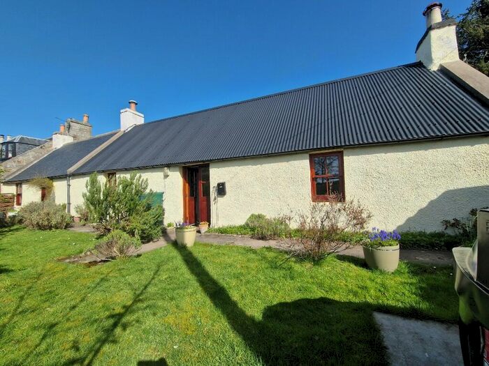 2 Bedroom Cottage For Sale In Commieshells, Burnside Rd, Kingston On Spey, Garmouth, IV32