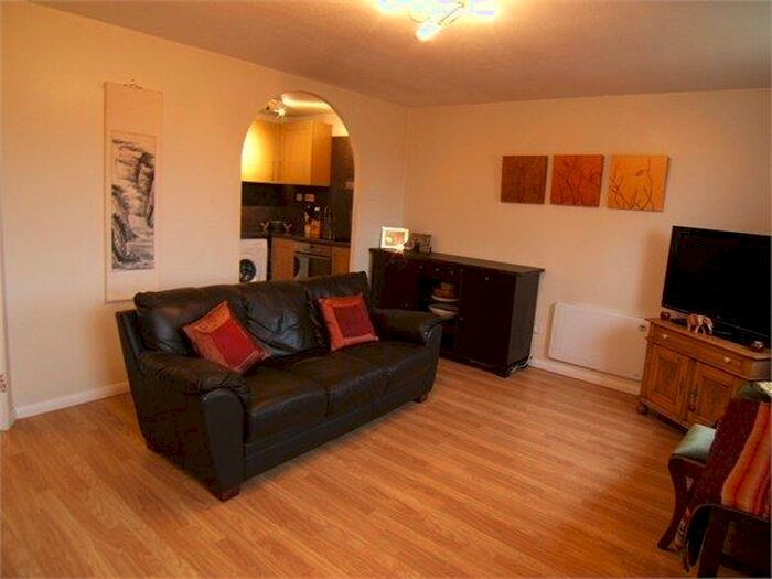 2 Bedroom Flat To Rent In Valley Green, Hemel Hempstead, HP2