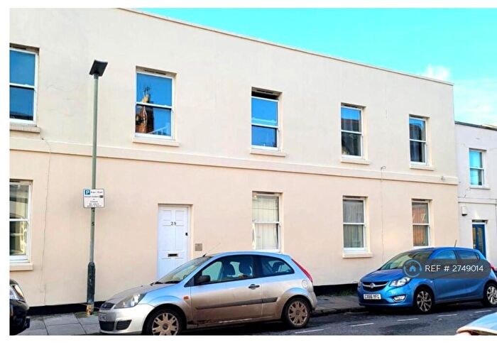 2 Bedroom Flat To Rent In St. Pauls Street North, Cheltenham, GL50
