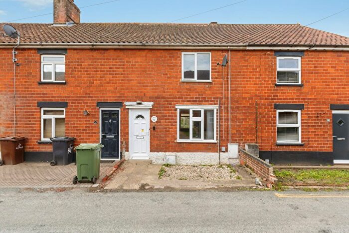 3 Bedroom Terraced House For Sale In New North Road, Attleborough, Norfolk, NR17