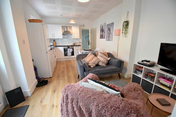 1 Bedroom Flat To Rent In Lion Road, Bexleyheath, DA6