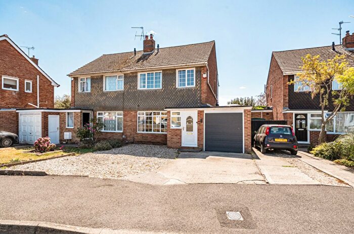 3 Bedroom Semi-Detached House For Sale In Weedon Road, Stratton St Margaret, Swindon, SN3