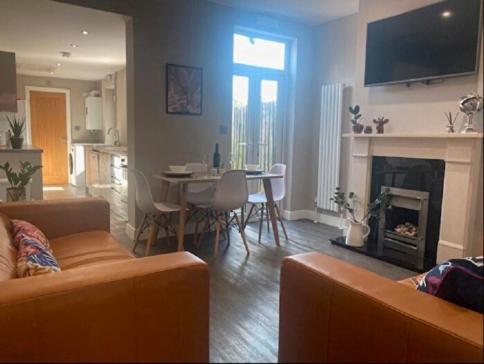 5 Bedroom House To Rent In Leslie Road, Edgbaston, Birmingham, West Midlands, B16