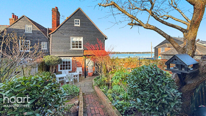 4 Bedroom Semi Detached House For Sale In The Walls, Manningtree, Essex, CO11