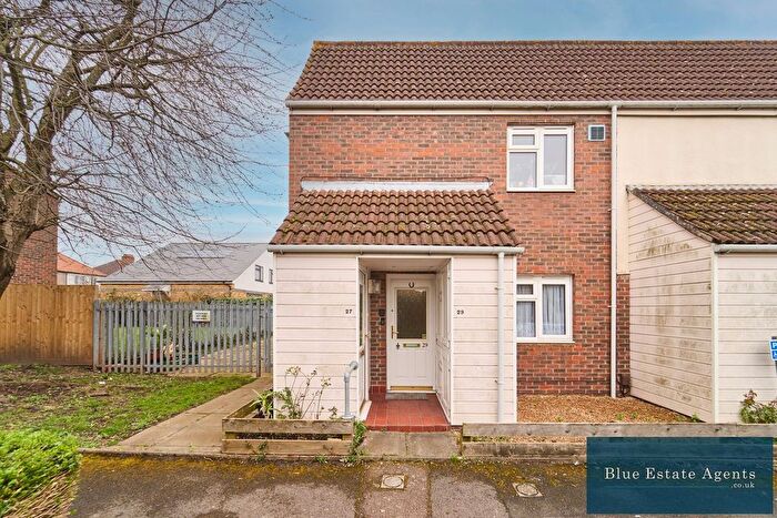 1 Bedroom Maisonette For Sale In Scott Gardens, Hounslow, TW5