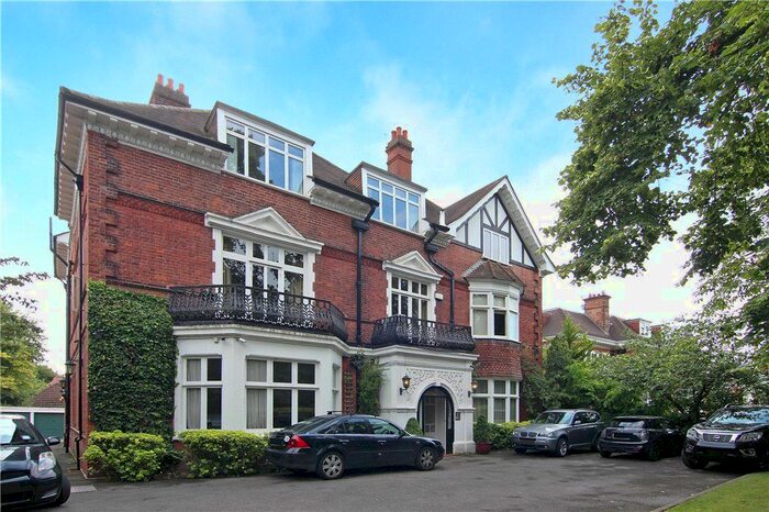1 Bedroom Flat To Rent In Parkside, Wimbledon, SW19