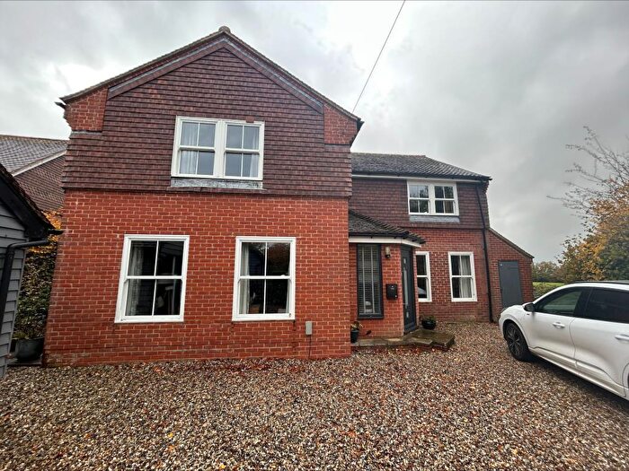 4 Bedroom Detached House To Rent In Upper Green, Hungerford, RG17
