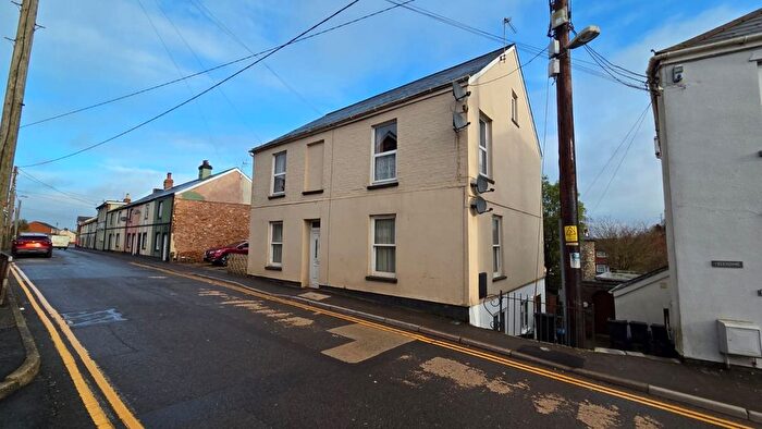 2 Bedroom Flat To Rent In Rockwell Green, Wellington, TA21