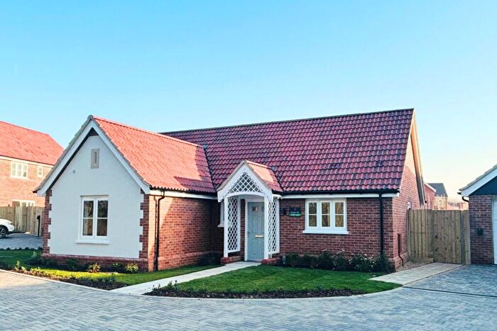 3 Bedroom Bungalow For Sale In The Elms, Woolpit, Suffolk, IP30