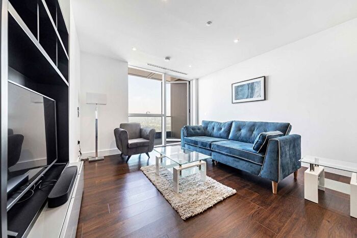 1 Bedroom Flat To Rent In Harbour Way, Canary Wharf, E14