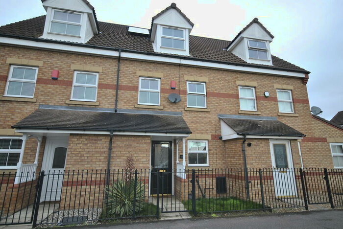 3 Bedroom Terraced House To Rent In Bawtry Road, Harworth, DN11