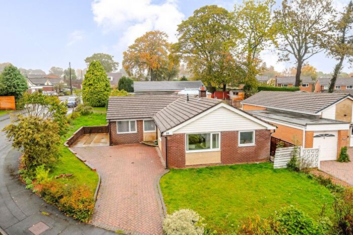 3 Bedroom Detached Bungalow For Sale In Longroyde Grove, Brighouse, HD6