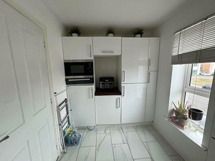 4 Bedroom Town House To Rent In Marshfoot Close, Aveley, Thurrock, RM15