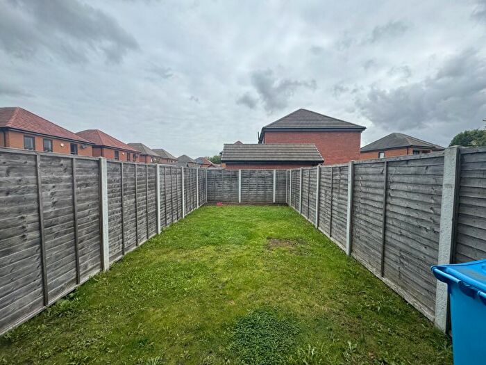 2 Bedroom End Of Terrace House To Rent In Mulberry Lane, Hull, East Yorkshire, HU4