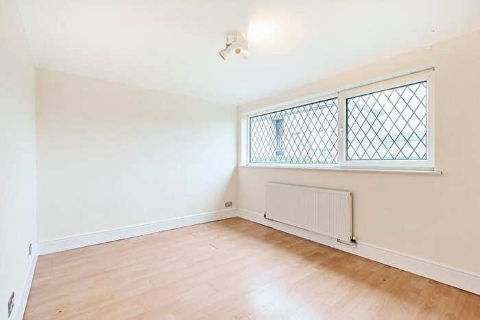 2 Bedroom Bungalow To Rent In Gorsedale, Sutton Park, Hull, East Yorkshire, HU7