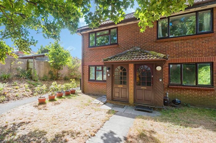 1 Bedroom End Of Terrace House For Sale In Hardy Close, Southampton, SO15