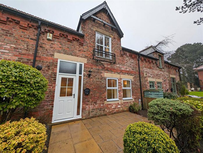 2 Bedroom Cottage To Rent In The Coach House, Greystones Drive, Darlington, DL3