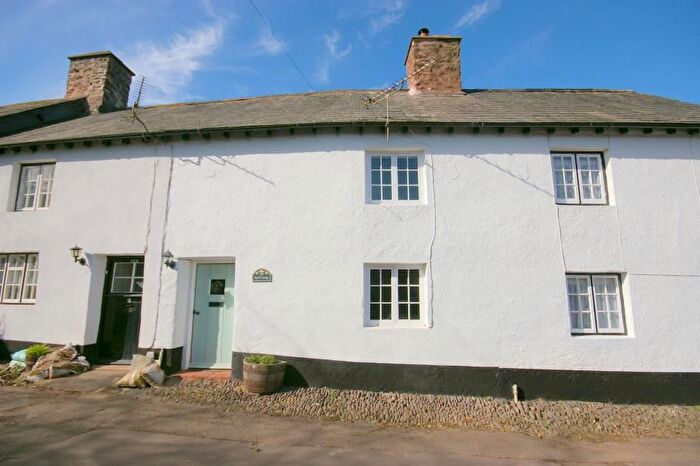 2 Bedroom Property To Rent In Periton Lane, Minehead, TA24