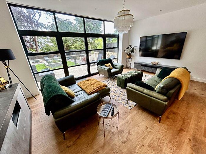 4 Bedroom Detached House For Sale In Queens Drive, Colwyn Bay, LL29