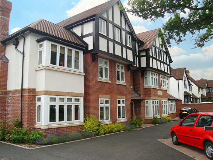 2 Bedroom Penthouse For Sale In Wircester Manor, Blossomfield Road, Solihull, B91