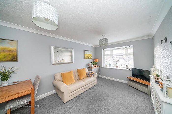 2 Bedroom Semi-Detached Bungalow For Sale In Deepwood Close, Rushall, Walsall, WS4