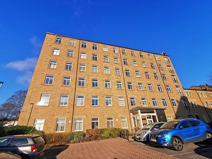 1 Bedroom Flat To Rent In Textile Street, Dewsbury, West Yorkshire, Uk, WF13