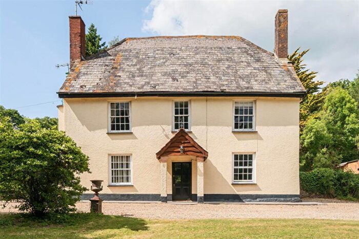 6 Bedroom Detached House For Sale In Tedburn Road, Whitestone, Exeter, EX4