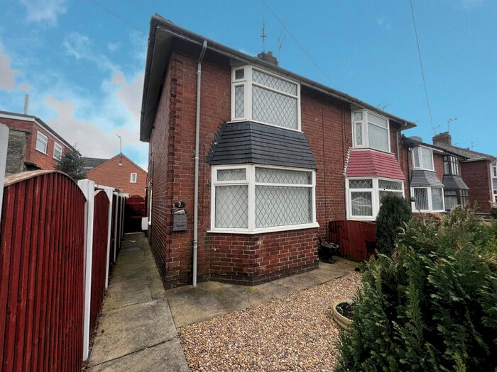 2 Bedroom Semi-Detached House To Rent In Tennyson Avenue, Thorne, Doncaster, DN8