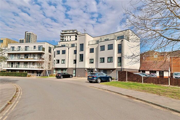 1 Bedroom Flat To Rent In Bradfield Close, Woking, Surrey, GU22