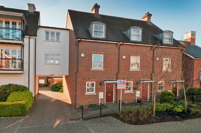 4 Bedroom End Of Terrace House To Rent In Queen Street, Kings Hill, ME19