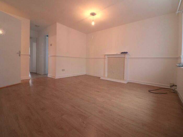 2 Bedroom Flat To Rent In Bentley Road, Bentley, Doncaster, DN5