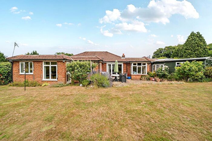 2 Bedroom Detached House For Sale In Parsonage Close, Warlingham, CR6