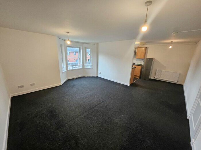 2 Bedroom Flat To Rent In Anwoth Street, Tollcross, G32