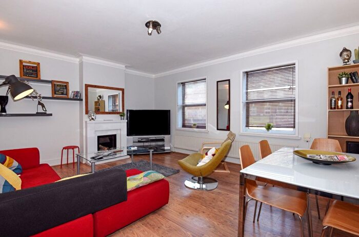 5 Bedroom Detached House To Rent In Tower Bridge Road, London, SE1