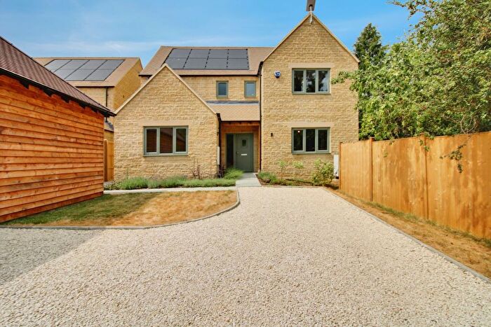 4 Bedroom Detached House For Sale In Driffield, Cirencester, GL7
