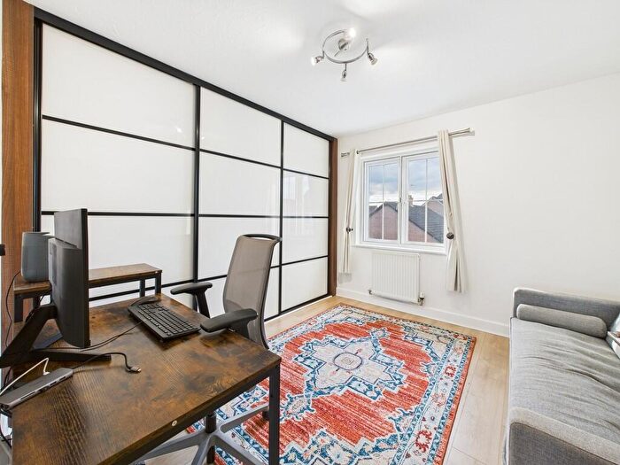 2 Bedroom Apartment For Sale In Ty Beaumaris, Cwrt Y Terfyn, CH4