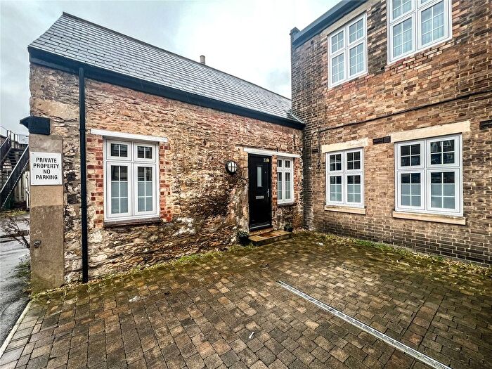 1 Bedroom Maisonette To Rent In Priestgate, Peterborough, Cambridgeshire, PE1