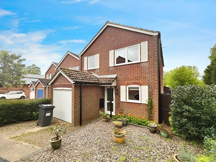 4 Bedroom Detached House For Sale In Old Lakenham Hall Drive, Norwich, Norfolk, NR1
