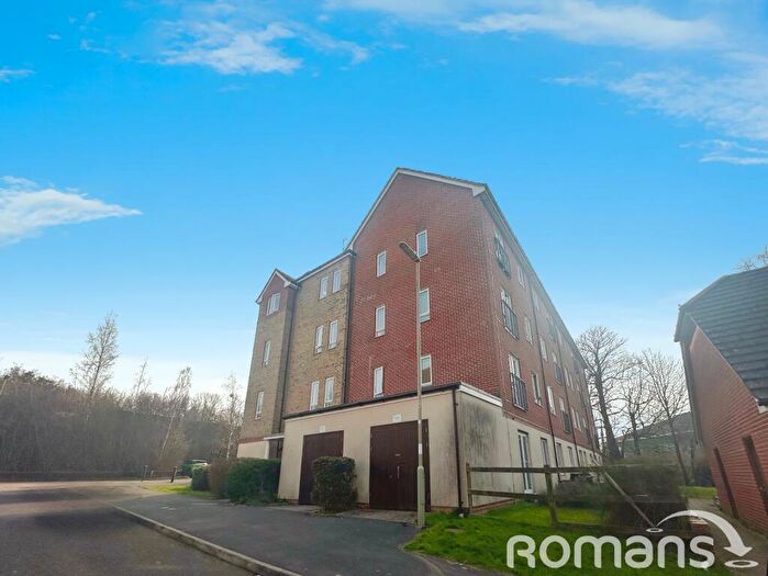 1 Bedroom Apartment For Sale In Skippetts Gardens, Basingstoke, Hampshire, RG21