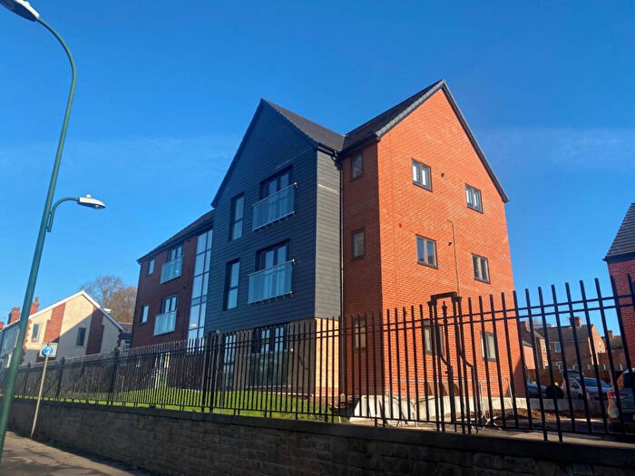 2 Bedroom Flat To Rent In Ashburnham Avenue, Lenton, Nottingham, NG7